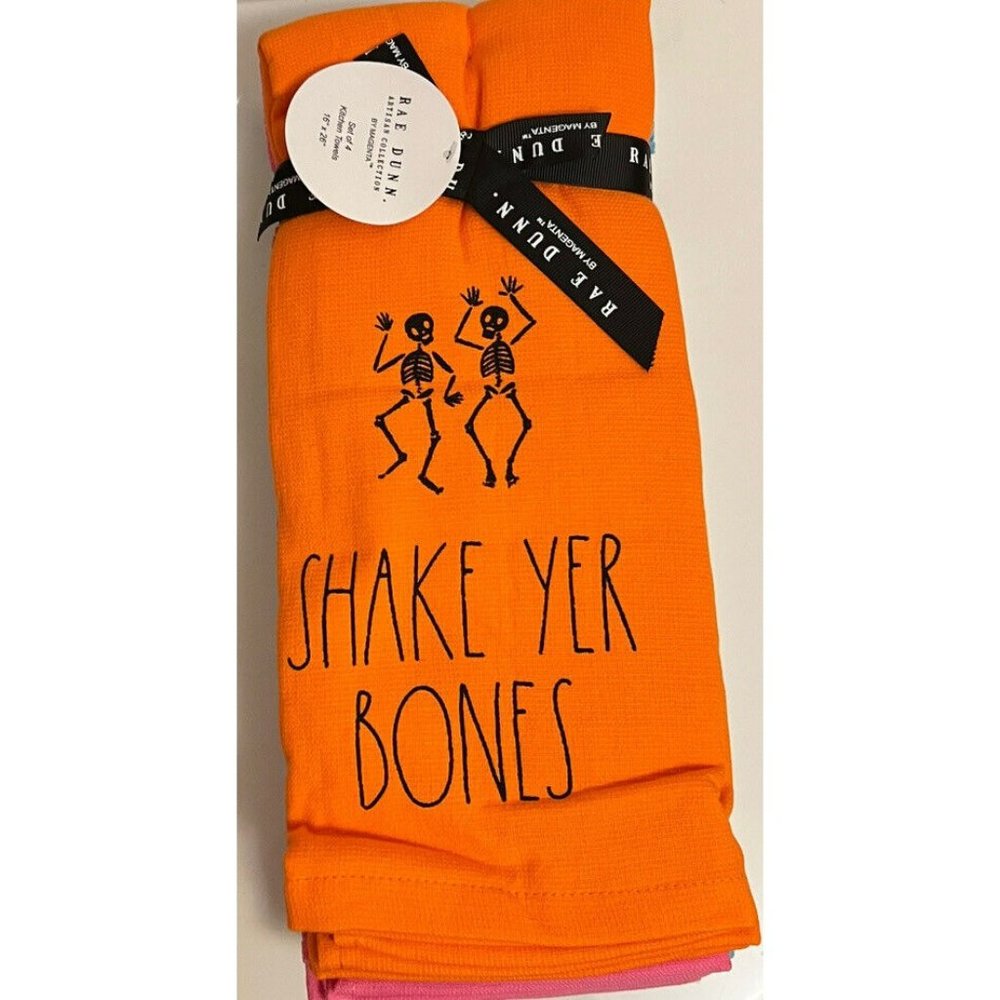 New Rae Dunn Halloween "SHAKE YER BONES" "SPOOKY" Set Of 4 Kitchen Towels‎